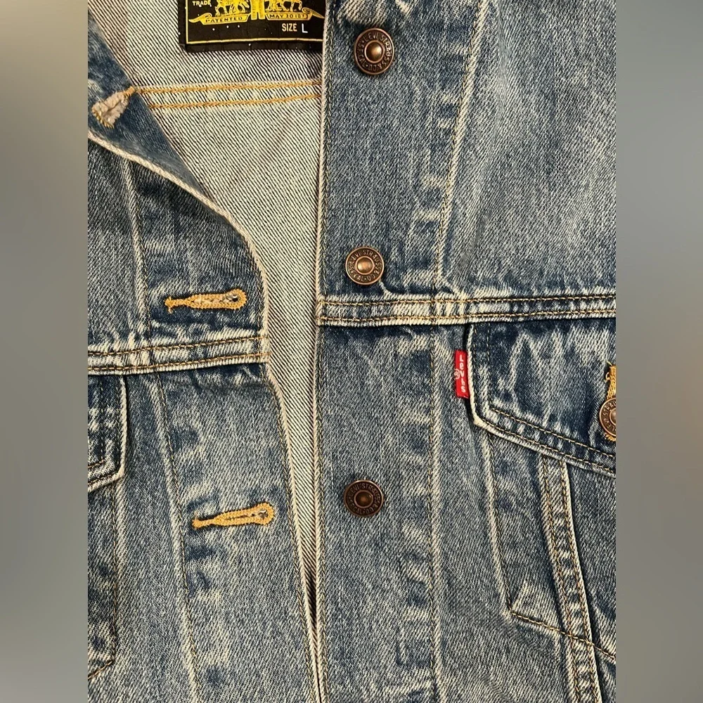 Star Wars × Levi’s R2-D2 Denim Trucker Jacket Large Unisex - Picture 8 of 16
